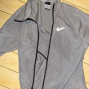 NIKE WINDBREAKER